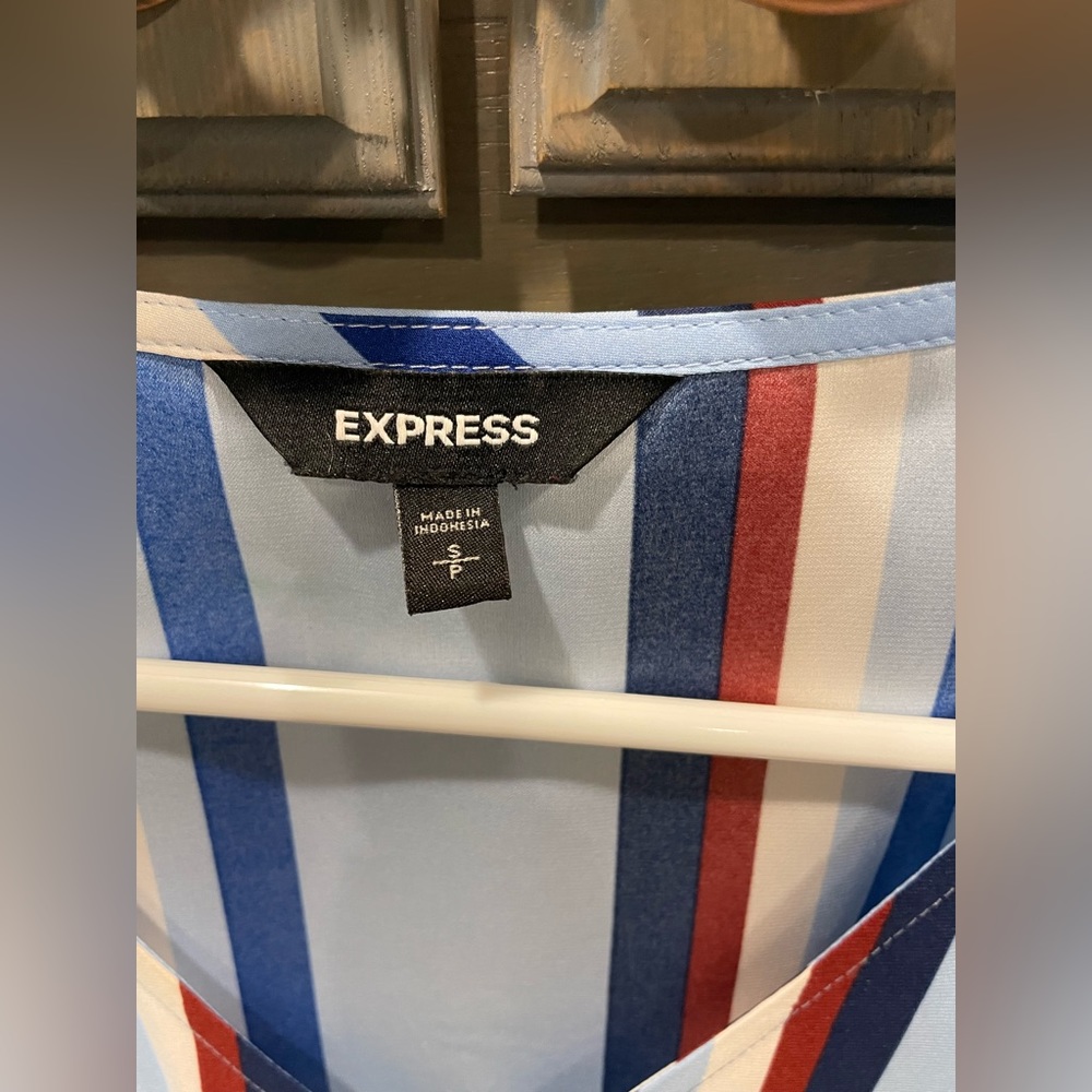 Express Blouse - Picture 4 of 5